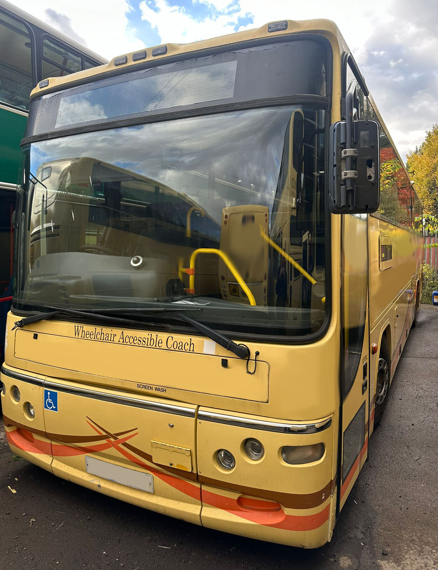 Photo of 2006 Volvo B7R Plaxton Profile