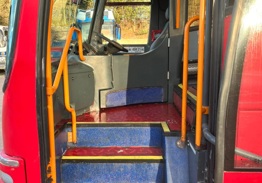 Photo of 2009 Volvo B12BT Plaxton Panther