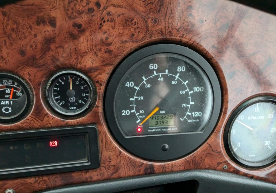 Photo of 2010 Dennis Javelin Plaxton Profile