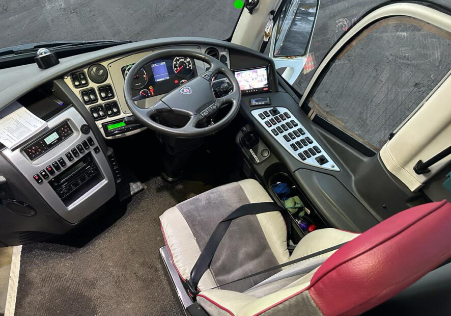 Photo of 2013 Scania Irizar Triaxle I6