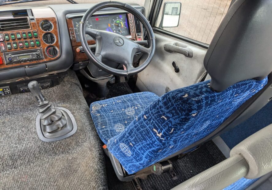 Photo of 2004 Mercedes Optare Solera