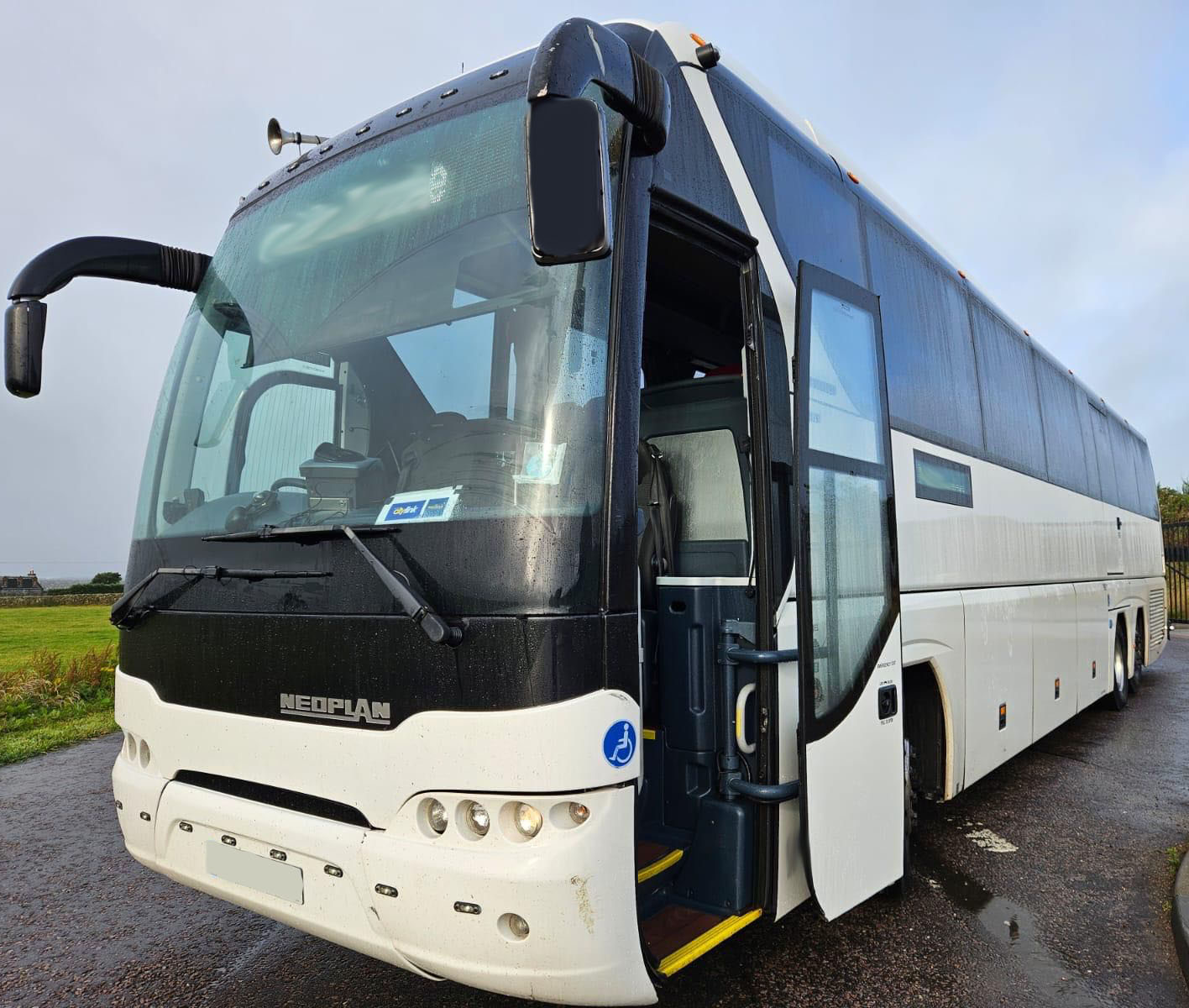 Photo of 2015 Neoplan Tourliner Triaxle Euro 6