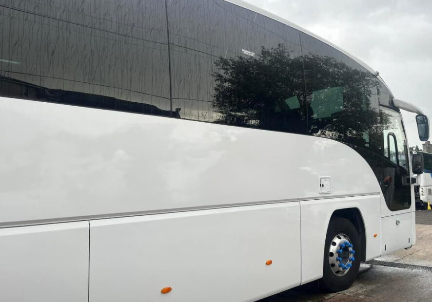 Photo of 2015 Volvo B9R Plaxton Elite