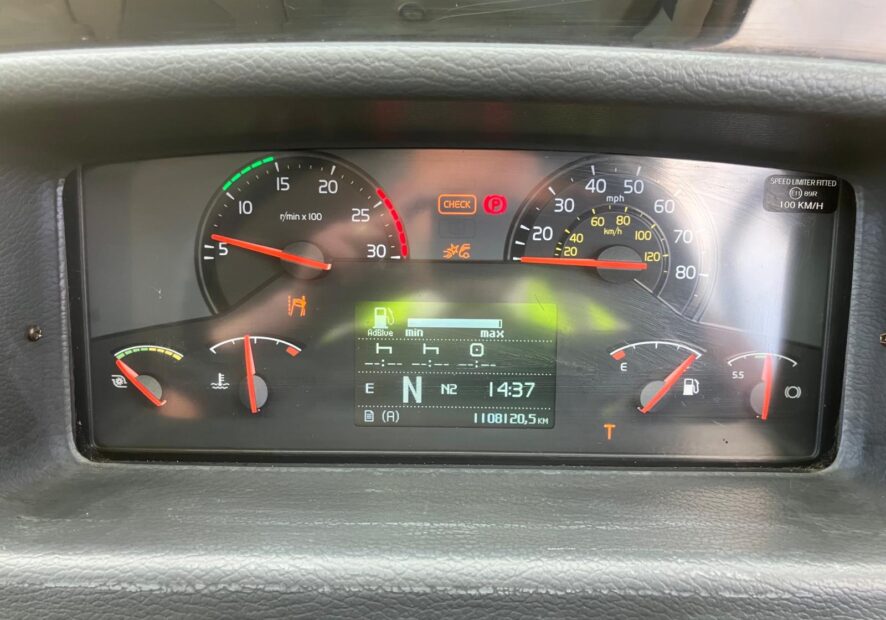 Photo of 2017 Volvo B11R Plaxton Elite