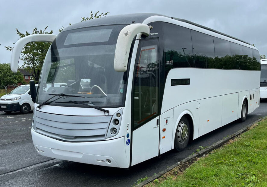 Photo of 2011 Volvo B9R Caetano Levante