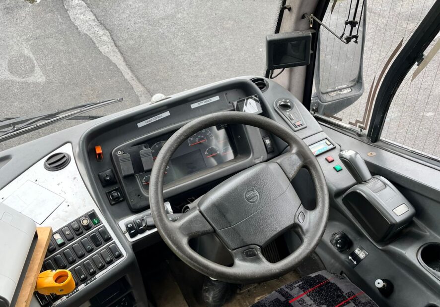 Photo of 2011 Volvo B9R Caetano Levante