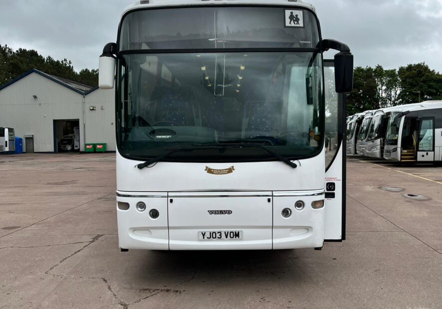 Photo of 2003 Volvo B12M Plaxton Paragon