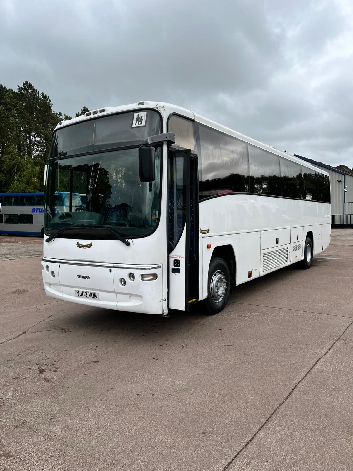 Photo of 2003 Volvo B12M Plaxton Paragon