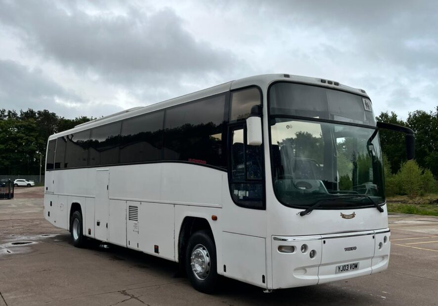 Photo of 2003 Volvo B12M Plaxton Paragon
