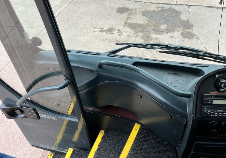 Photo of 2003 Volvo B12M Plaxton Paragon