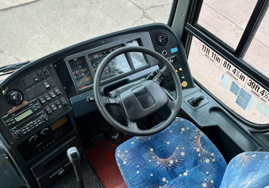 Photo of 2003 Volvo B12M Plaxton Paragon