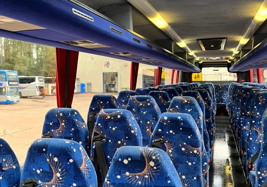 Photo of 2003 Volvo B12M Plaxton Paragon