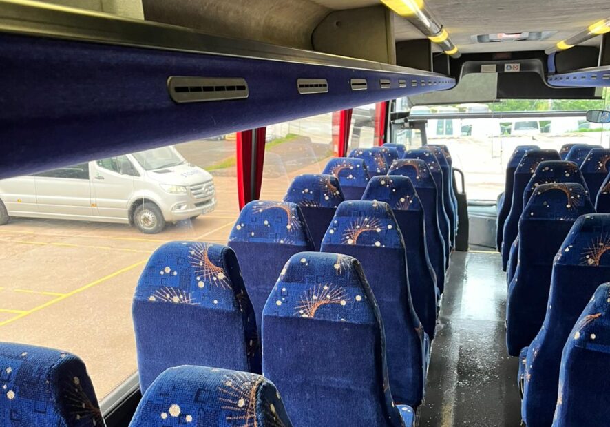 Photo of 2003 Volvo B12M Plaxton Paragon