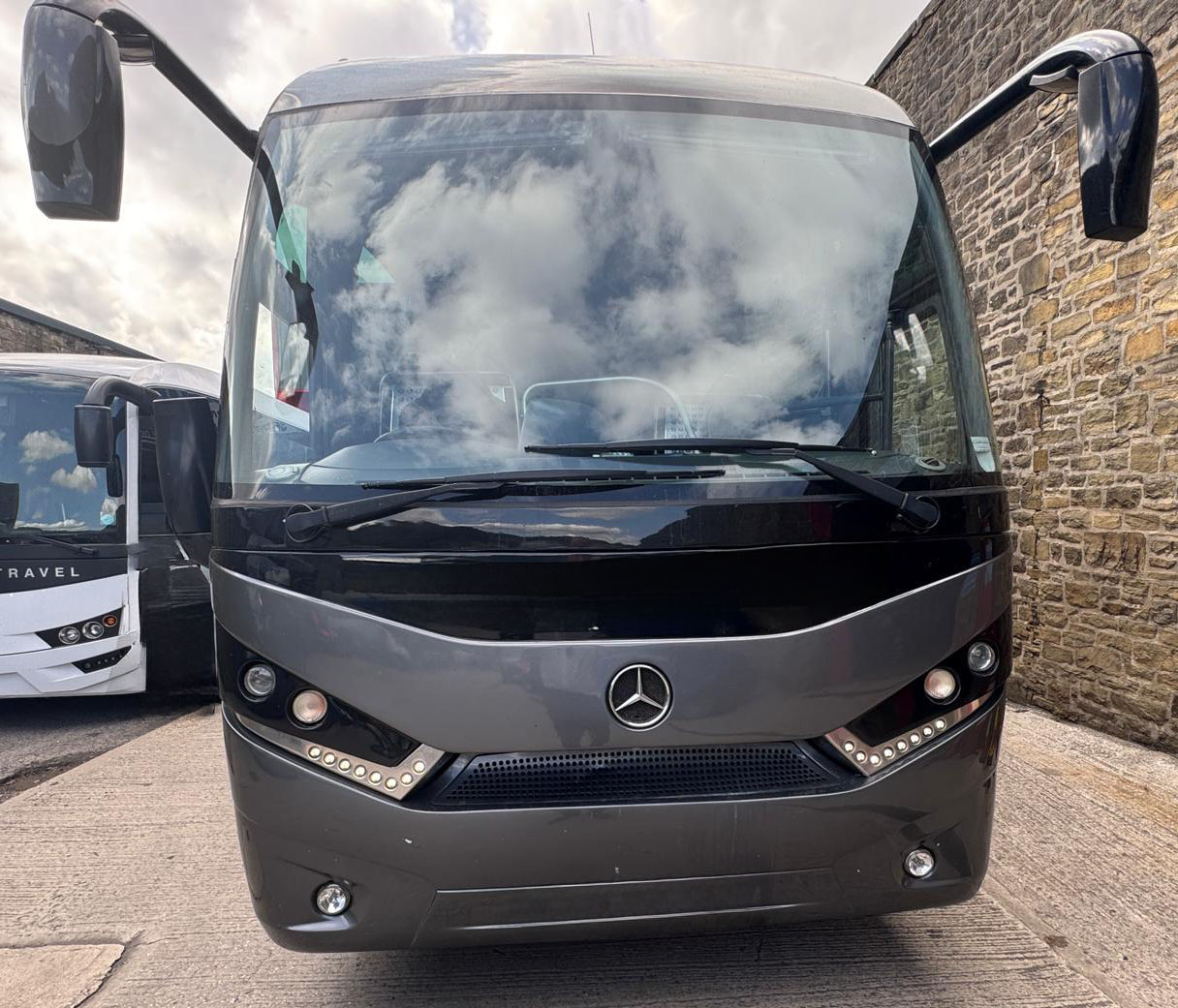 Photo of 2014 Mercedes Atego Unvi Touring