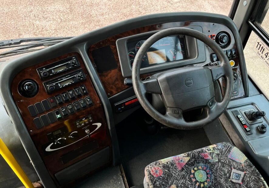 Photo of 2005 Volvo B7R Plaxton Profile