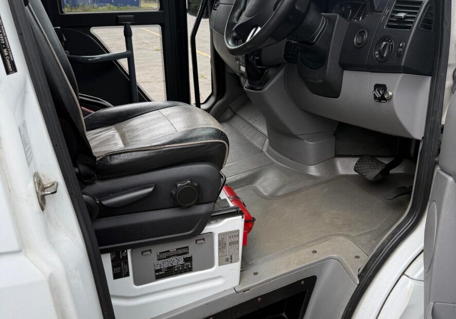 Photo of 2014 Mercedes 516 Sprinter Bluetec